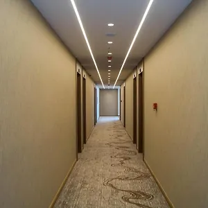 Red Hill 4*, Tirana Albanien