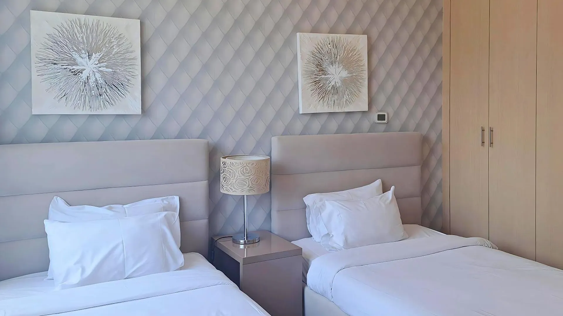 Barcelo Residences Dubai Marina Apartment
